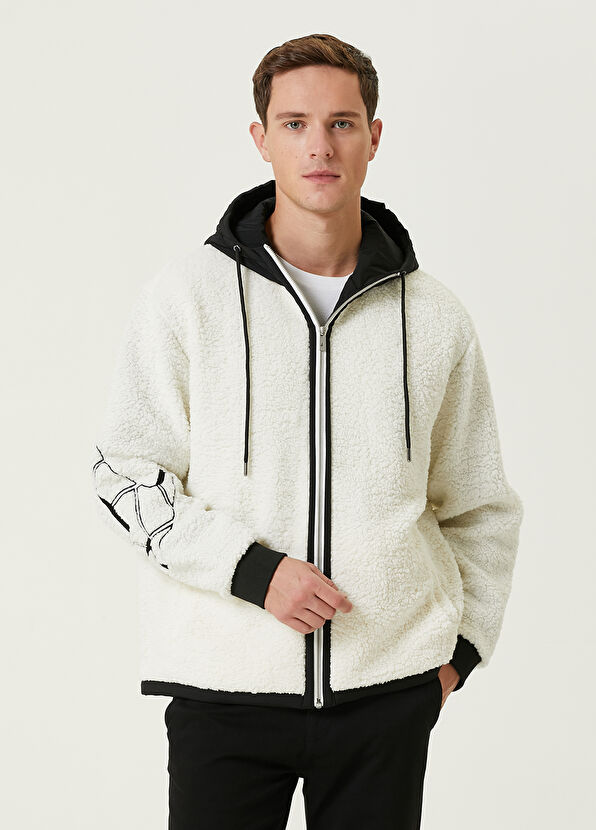 Beymen Club Beyaz Kapüşonlu Kaz Nakışlı Shearling Mont - 1