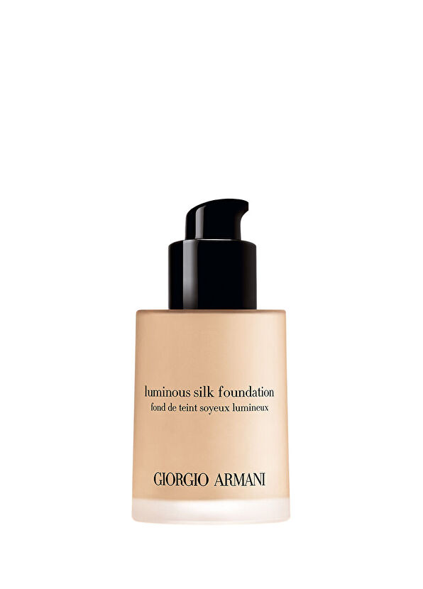 Giorgio Armani Luminous Silk Foundation 3 - 2