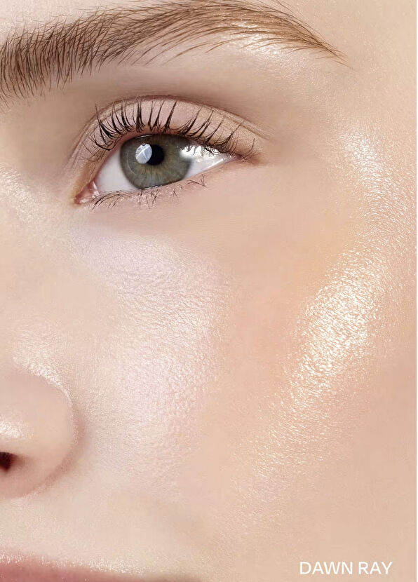Hince True Dimension Radiance Balm TP002 Dawn Ray Stick Parlatıcı ve Allık - 2