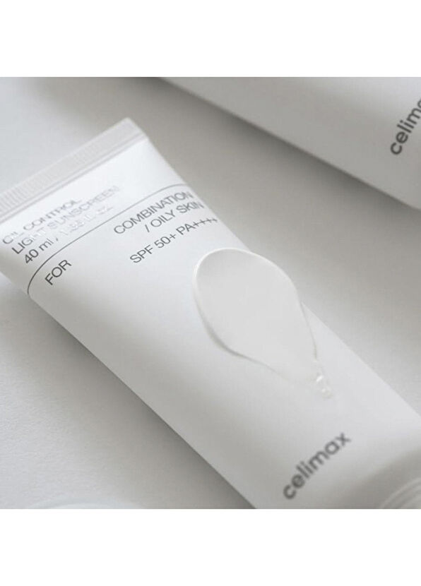 Celimax Oil Control Light Sunscreen SPF50+ Sebum Control Sunscreen for Oily Skin 40 ml - 2
