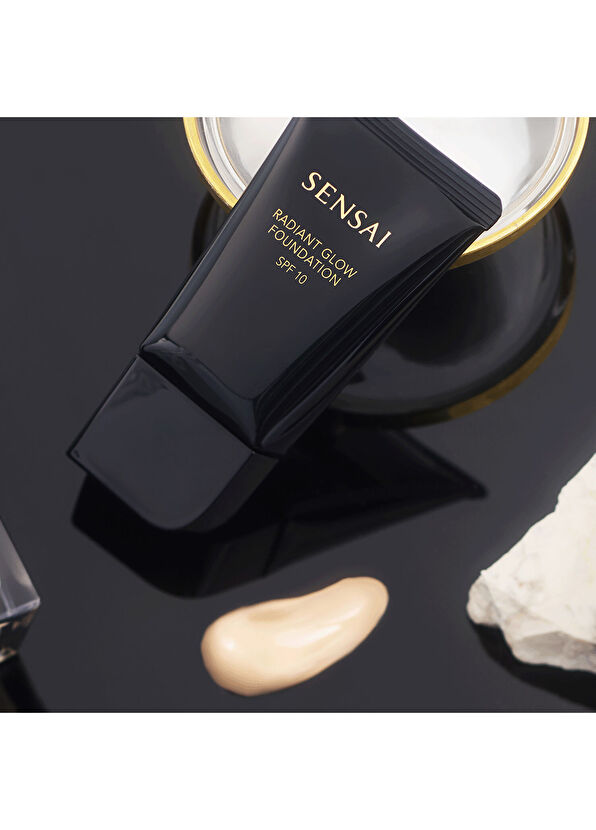 Sensai Radiant Glow Foundation RG203 - 2