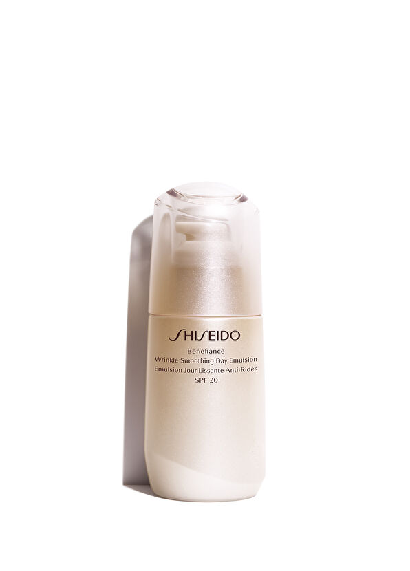 Shiseido Benefiance Wrinkle Smoothing Day Emulsion 75 ml - 1