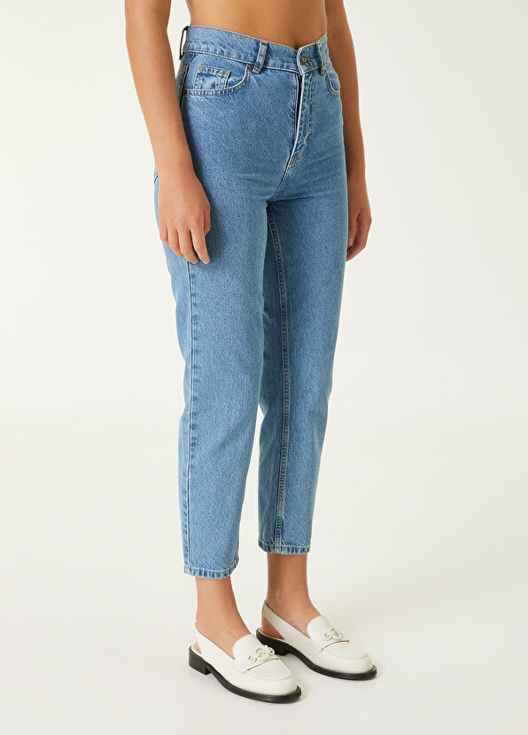Beymen Club Slim Fit Mavi Taş Yıkamalı Mom Jean Pantolon - 4