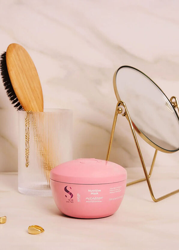 Alfaparf Semi Di Lino Moisture Nutritive Moisturizing Hair Mask for Dry Hair 200 ml - 2