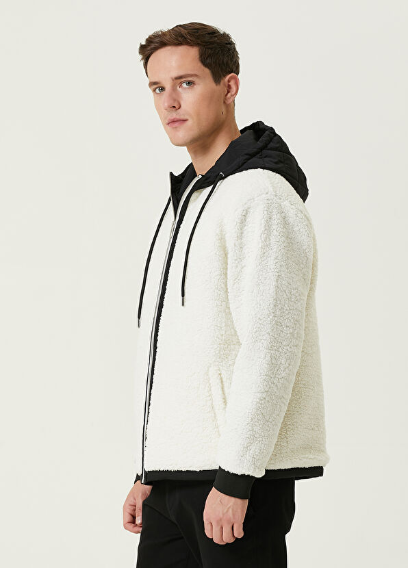 Beymen Club Beyaz Kapüşonlu Kaz Nakışlı Shearling Mont - 4