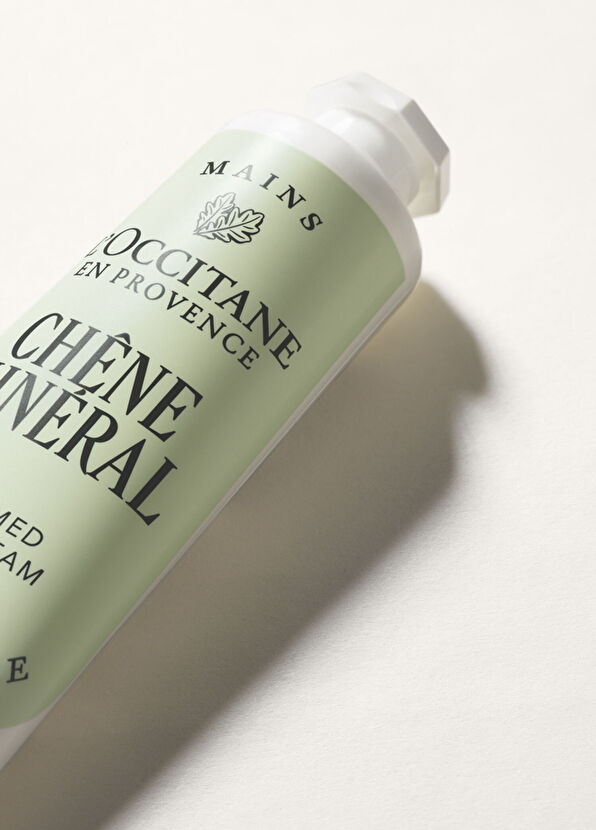 L'Occitane Chêne Minéral Woody & Musky Notes Hand Cream 30 ml - 2