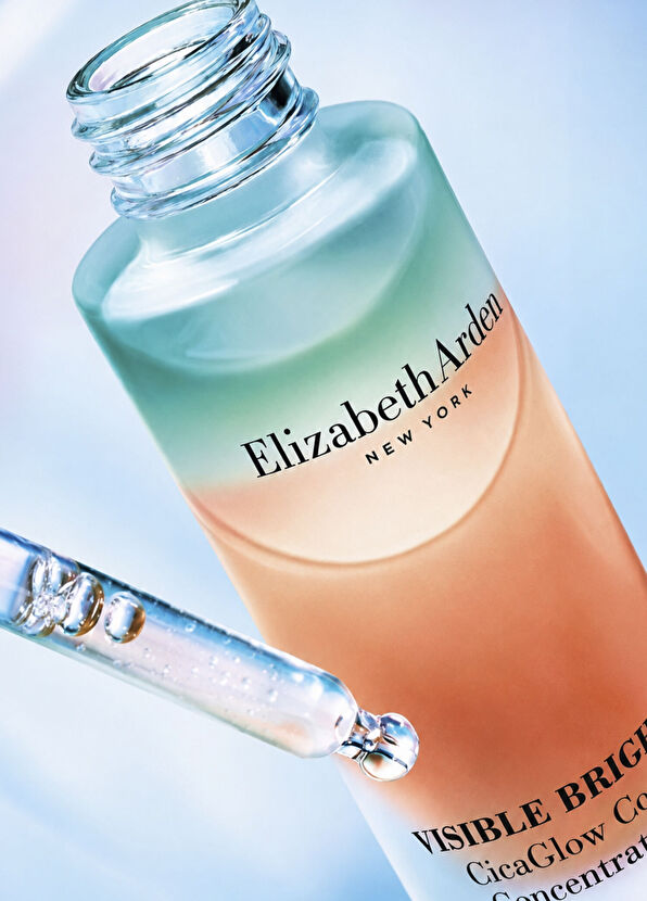 Elizabeth Arden Visible Brightening Cicaglow Concentrate Illuminating Balancing Peeling 30 ml - 2
