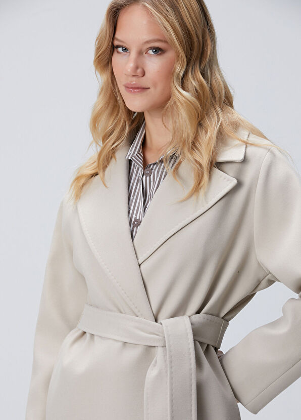 Taş Astarlı Manto - Görsel 3