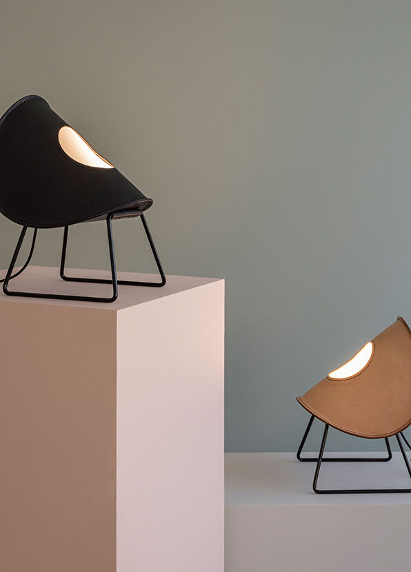 Uniqka Zero Siyah Deri Ayaklı Dekoratif Aydınlatma - 4