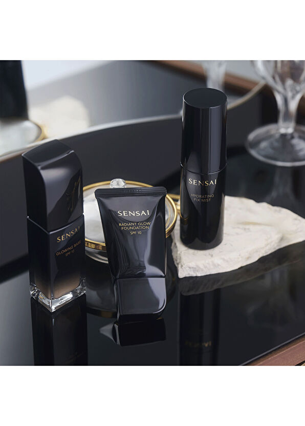 Sensai Radiant Glow Foundation RG202 - 3