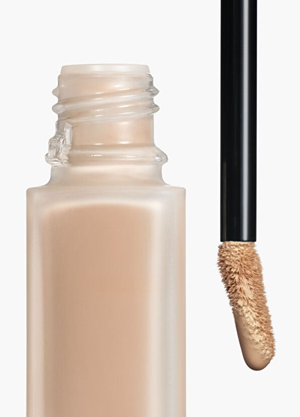 CHANEL Ultra Le Teint Le Ultra Kalıcılık Fondöten - 2