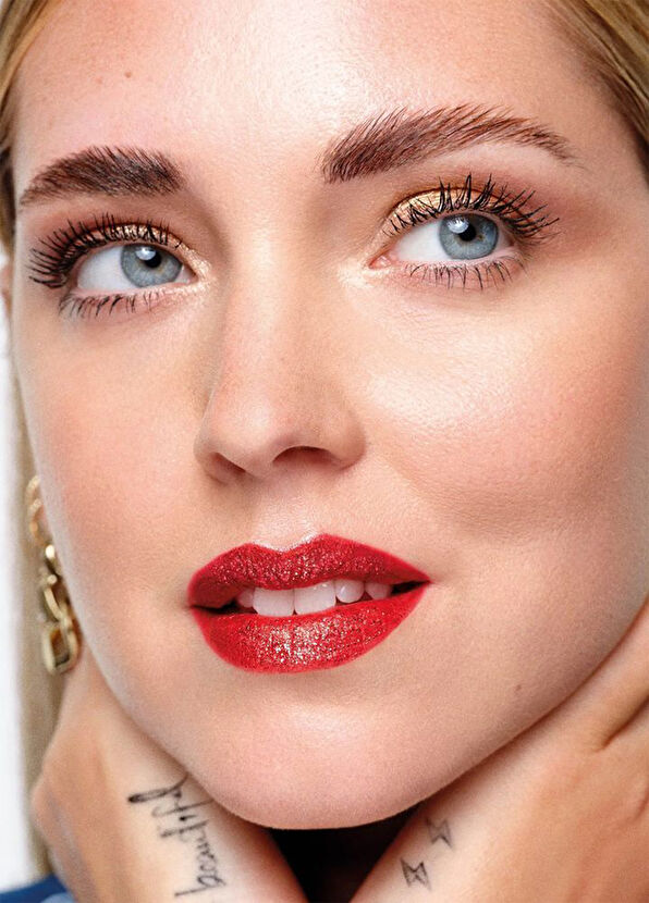 Chiara Ferragni Unposted 01 Siyah Hacim & Uzunluk Veren Rimel 7,5 ml - 4