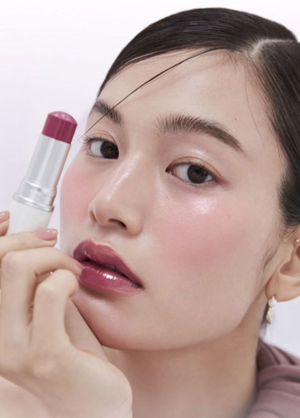 Hince True Dimension Radiance Balm TP006 Lil Mauve Stick Parlatıcı ve Allık - 2