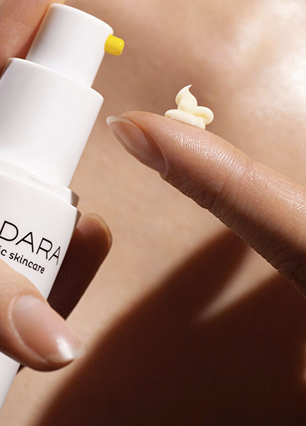 Mádara Vitamin C Brightening and Repairing Face Cream 50 ml - 4