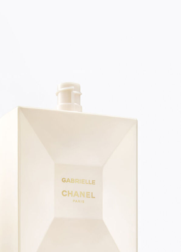 Chanel Gabrielle MoisturizIng Body Lotion 200ml - 2