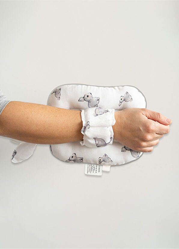 Deux Lapins Iconic Rabbit Muslin Baby Nursing Pillow - 4
