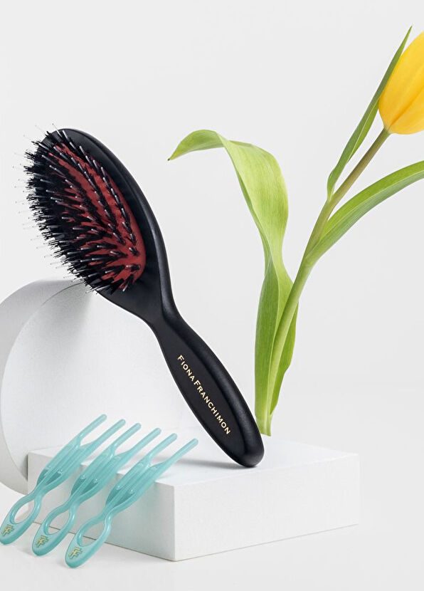 Fiona Franchimon Flat Pocket Brush Detangling Hair Brush - 2