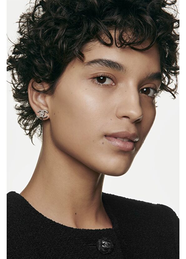 CHANEL N°1 De Chanel Revitalizing Foundation Bd41 30Ml - 4