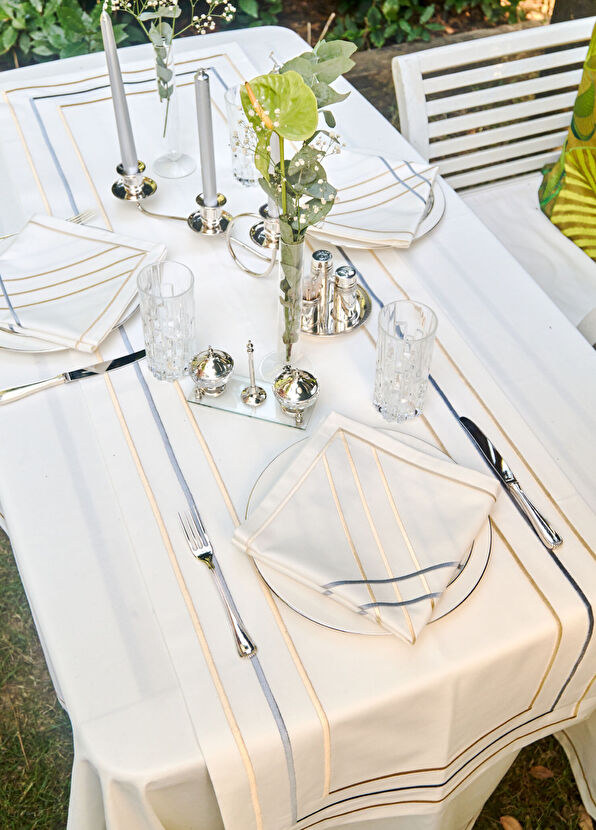 Meja Atelier Maya Ivory Kırık Beyaz Masa Örtüsü ve Maya Pearl Runner - 2