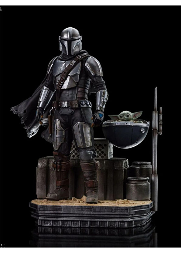 Star Wars Star Wars: The Mandalorian Din Djarin and Din Grogu Limited Edition Heykel - 3