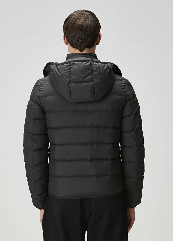 Siyah Kapüşonlu Puff Mont - Görsel 6