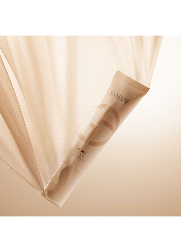 Giorgio Armani Skin Tint F3 - 3