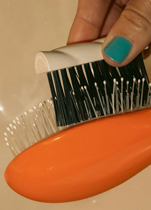 La Bonne Brosse Brush Cleaner Accessory - 2