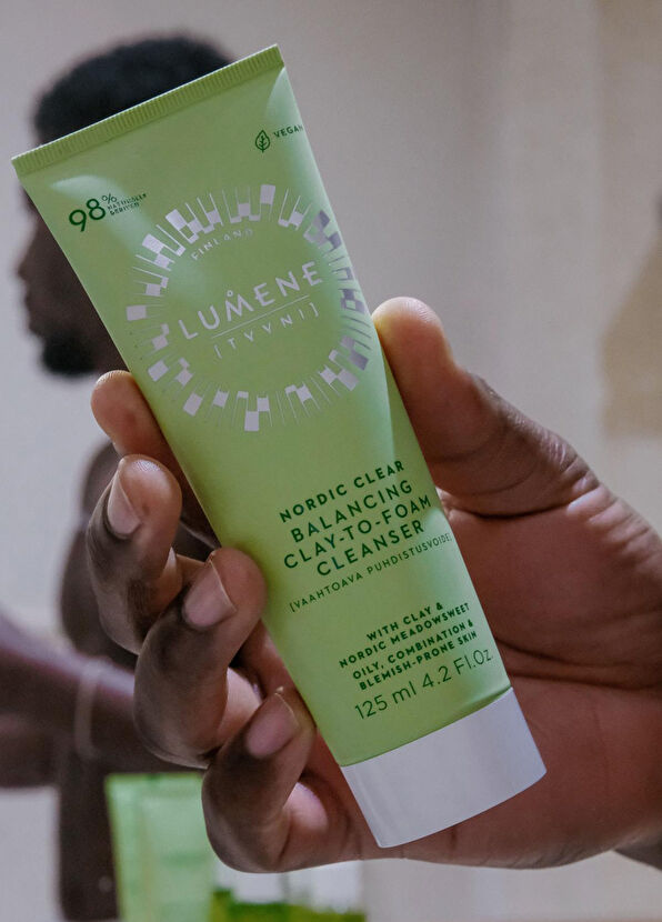 Lumene Balancing Clay To Foam Cleanser Sebum Dengeleyici Kil İçerikli Köpük Temizleyici 125 ml - 2