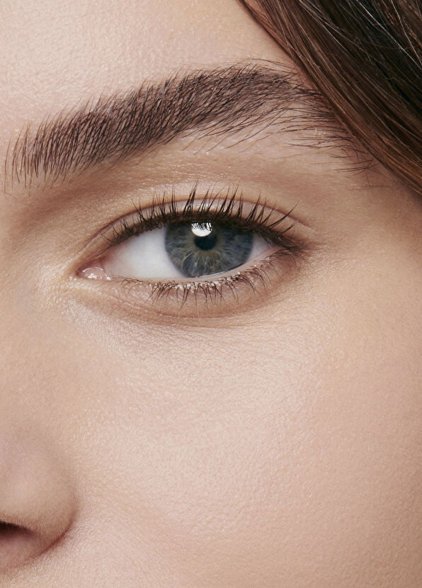 CHANEL Ultra Le Teint Le Ultra Kalıcılık Fondöten - 4