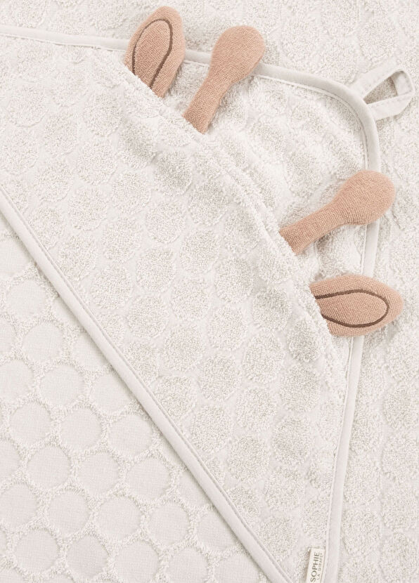 Little Gusto Sophie la Girafe Embroidered Ecru Organic Cotton Baby Swaddle Towel Pouch Set - 2