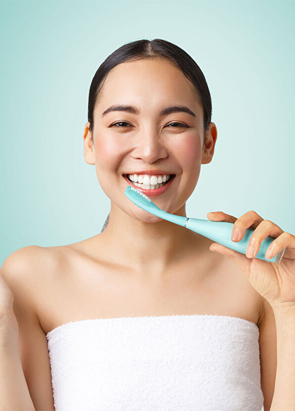 Foreo İissa 4 Arctic Blue Şarjlı Diş Fırçası - 3