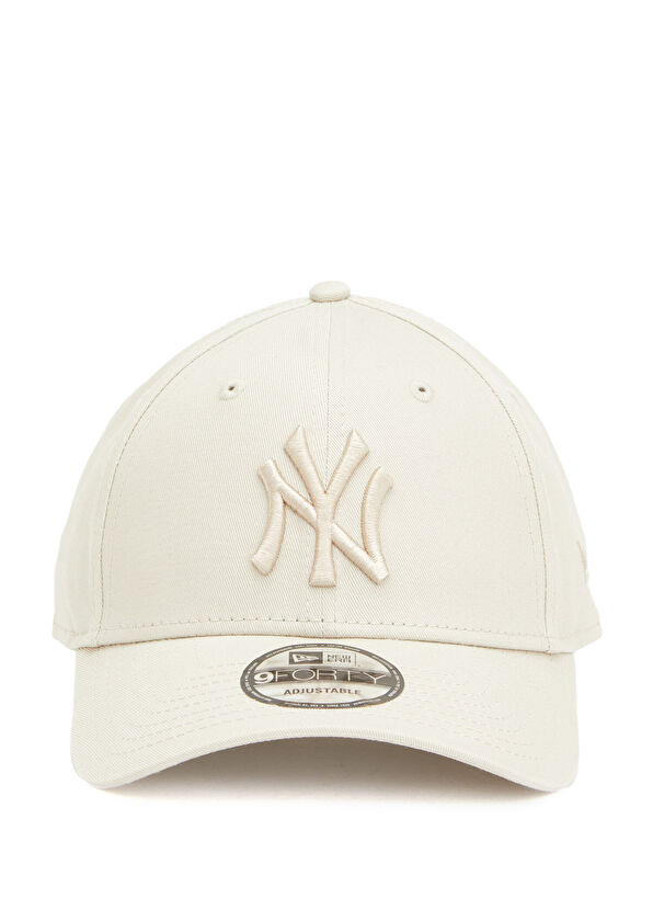 League Essential 9Forty Açık Bej Kadın Şapka - Görsel 3