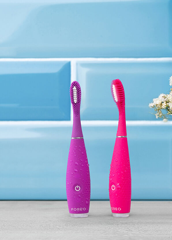 Foreo İssa 4 smile Wild Strawberry Şarjlı Diş Fırçası - 4