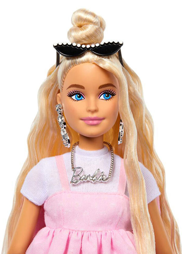 Barbie Deluxe Style Bebekler Sarı Saçlı Model Bebek HYV27 - 2