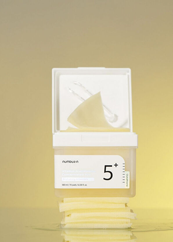 Numbuzin No.5 Vitamin Niacinamide Concentrated Skin Tone Equalizing and Anti-Dark Spot Tonic Pad 180 ml - 2