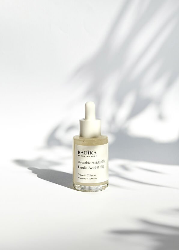 Radika Aromatherapy Cilt Tonu Eşitleyici ve Parlatıcı Etki Aydınlatıcı C Vitamini Serum 30 ml - 2