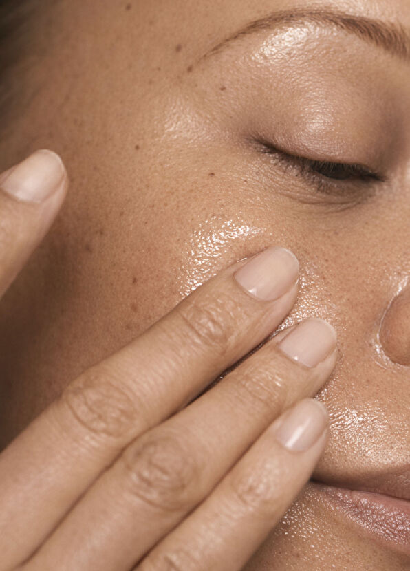 Mádara Age Pro Yoğun Nemlendirici Hyaluron Jel Cilt Serumu 75 ml - 3