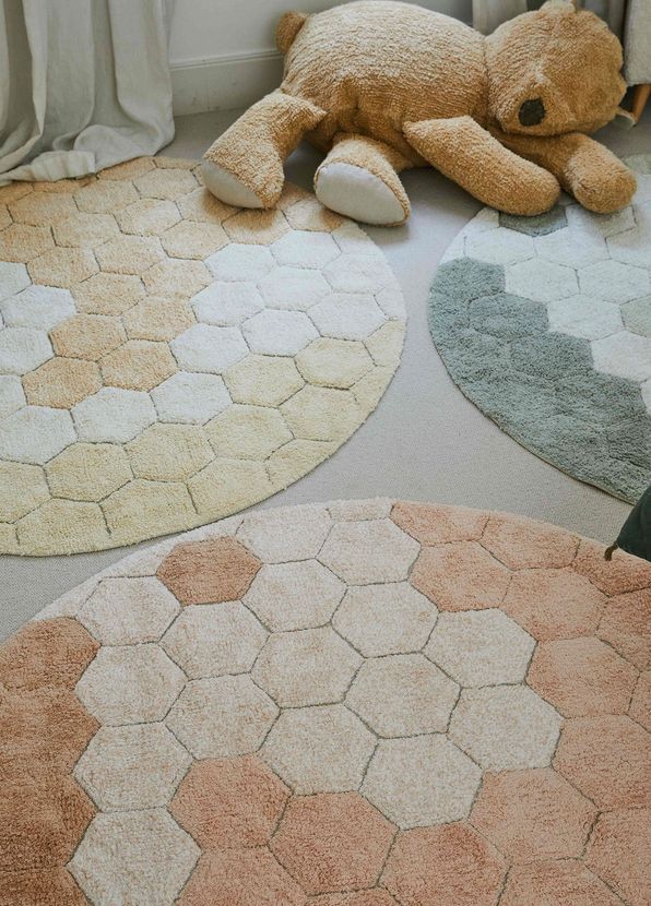 Lorena Canals Round Honeycomb Rose Çocuk Odası Halısı  140 cm - 4