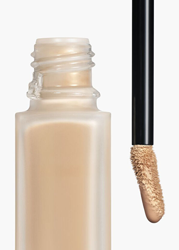 CHANEL Ultra Le Teint Le Ultra Kalıcılık Fondöten - 2