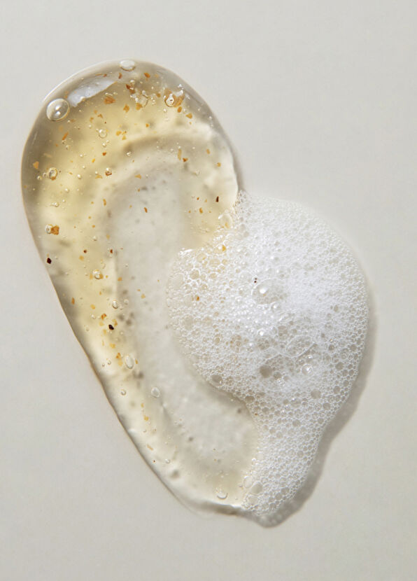 KAINE Hydrating Daily Cleanser Gözenek Karşıtı Hassas Yüz Temizleyici Jel Köpük 155 gr - 2