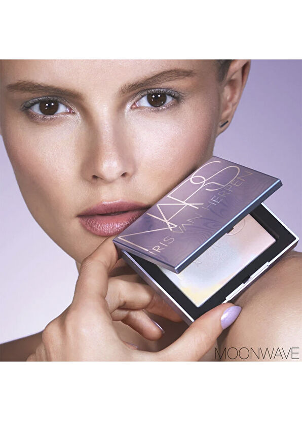 Nars Light Reflecting Prismatic Powder - Moonwave - 2