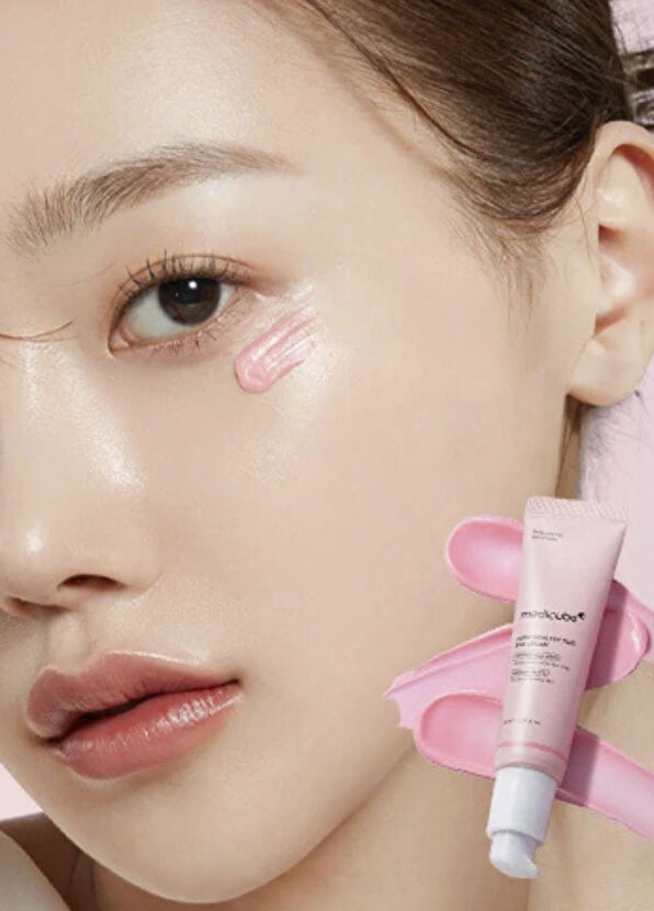 Medicube Pdrn Pink Peptide Yaşlanma Karşıtı Göz Kremi 30 ml  - 2