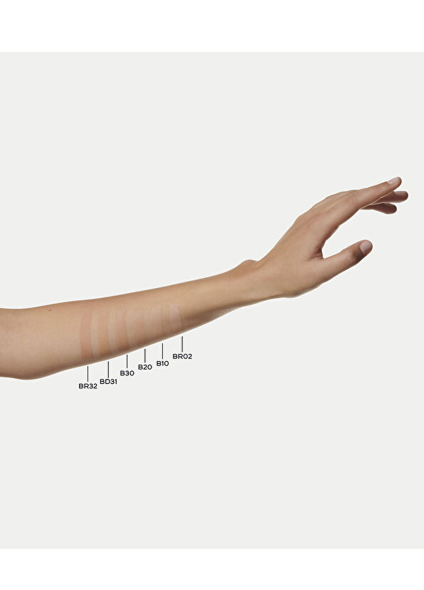 CHANEL Ultra Le Teint Le Ultra Kalıcılık Fondöten - 4