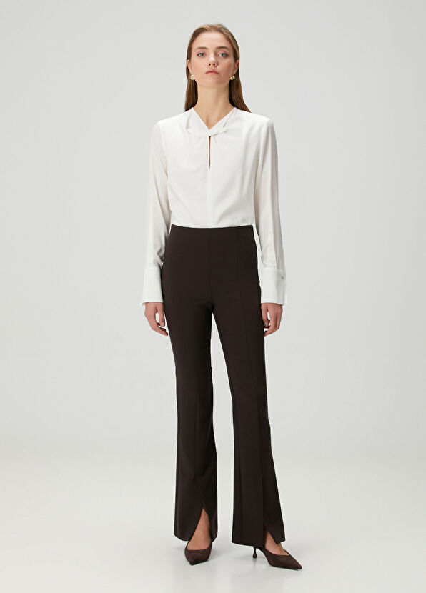 Kırık Beyaz Burgu Detaylı İpek Bluz - Görsel 4