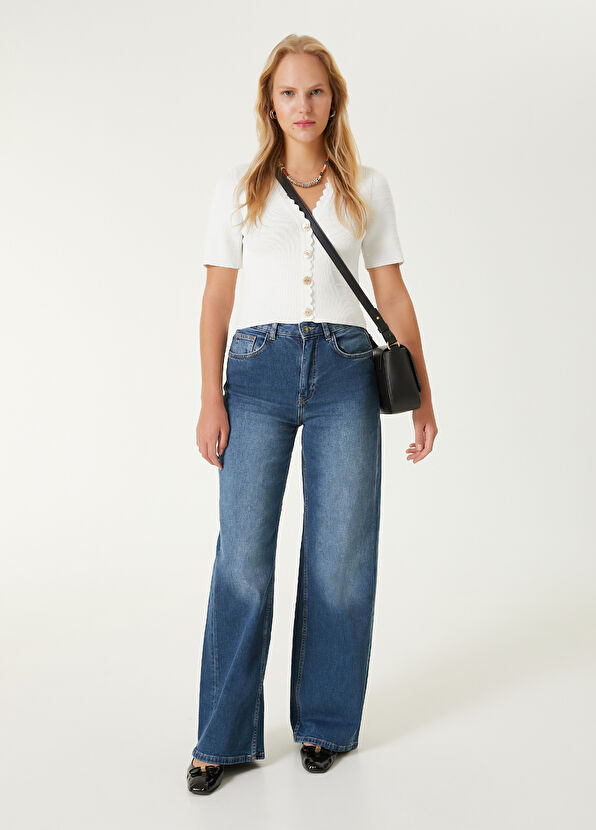 Beymen Club Beyaz Gold Düğmeli Triko Hırka - 3