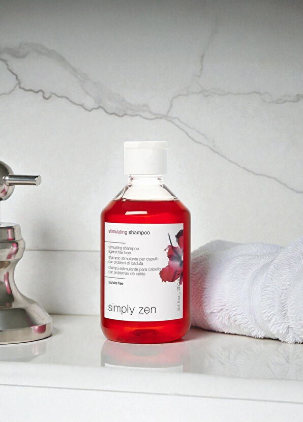 Simply Zen Stimulating Anti-Hair Loss Shampoo 250 ml - 2