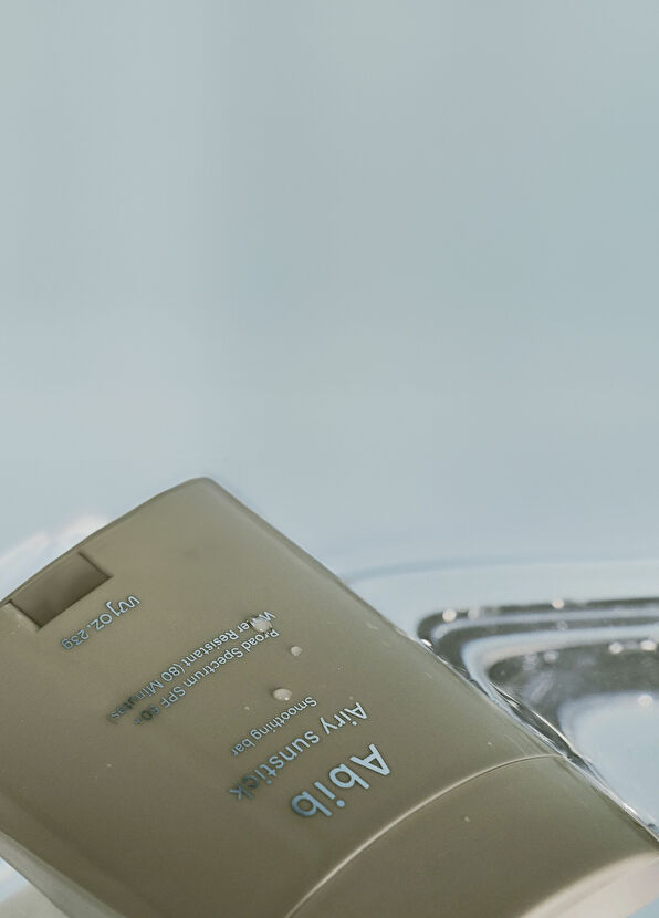 Abib Airy Sunstick Smoothing Bar SPF50+ Smoothing & Moisturizing Sunstick Sunscreen - 4