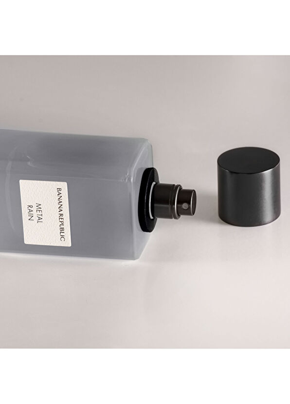 Banana Republic Metal Rain EDP 75 ml Unisex Parfüm  - 3