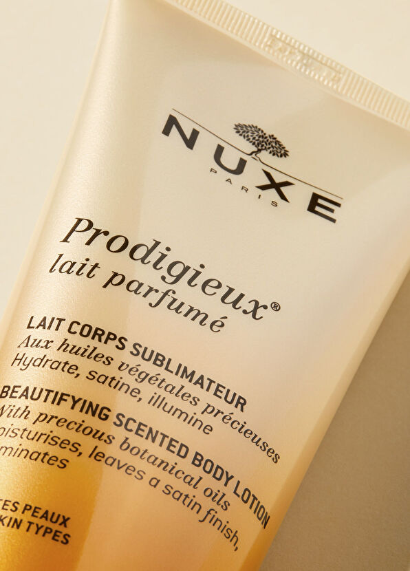 Nuxe Prodigieux Lait Perfume Moisturizing Women's Body Milk 200 ml - 2