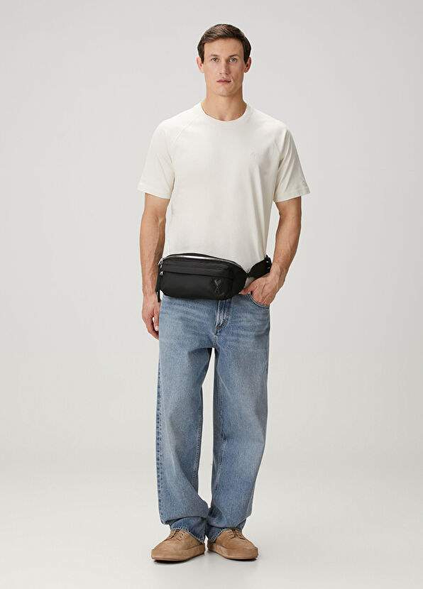 Ami Paris Off-White Logo Detailed T-Shirt - 2